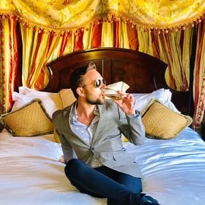 Meet your Posher, Shawn